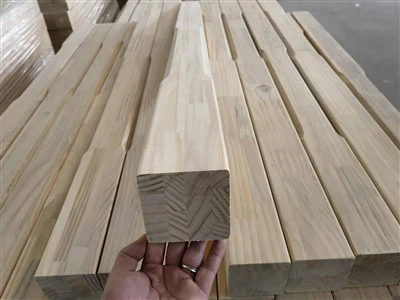 Valge krunditud FJ männist trepivõll