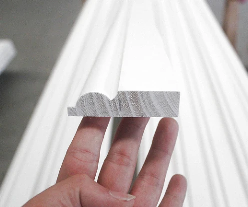 Valge krunditud FJ Radiata Pine Architrave