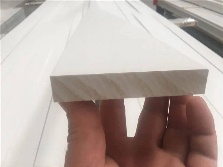 Krunditud FJ Pine S4S Square Trim Board